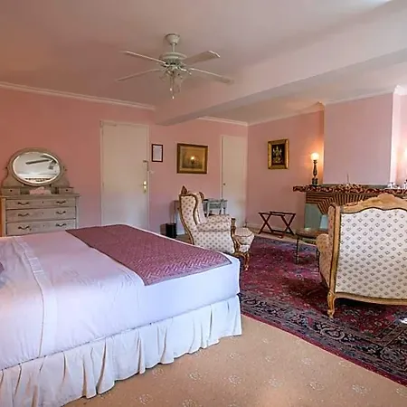 Chateau De - Et Piscine Exterieure Chauffee 酒店 4*