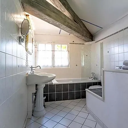 Chateau De - Et Piscine Exterieure Chauffee 酒店 4*
