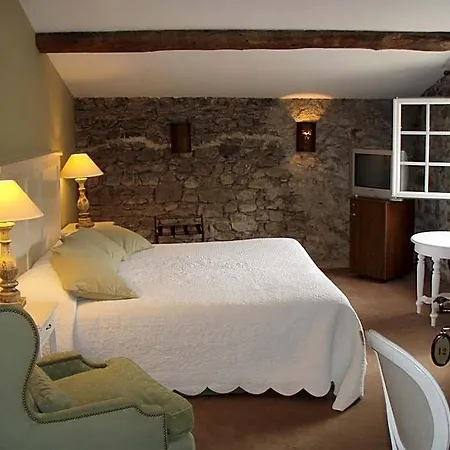 Chateau De - Et Piscine Exterieure Chauffee 4* Floure